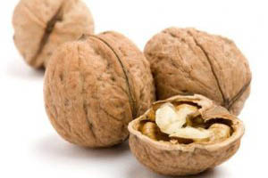 it-s-a-treat-to-eat-walnuts